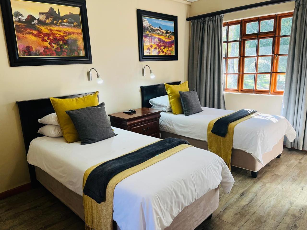 17 On Bird Guest House Beaufort West Dış mekan fotoğraf