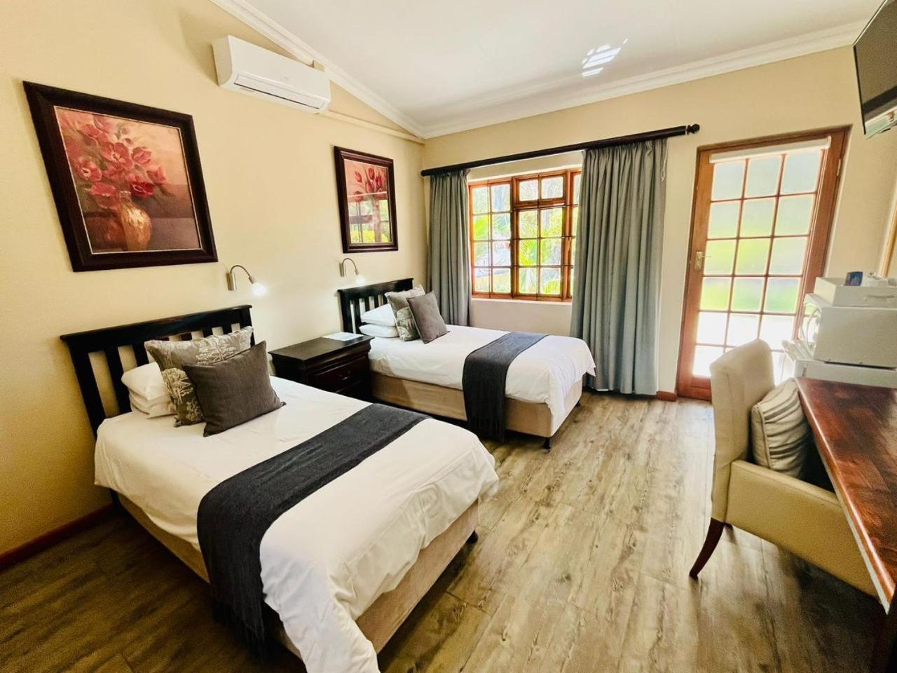 17 On Bird Guest House Beaufort West Dış mekan fotoğraf