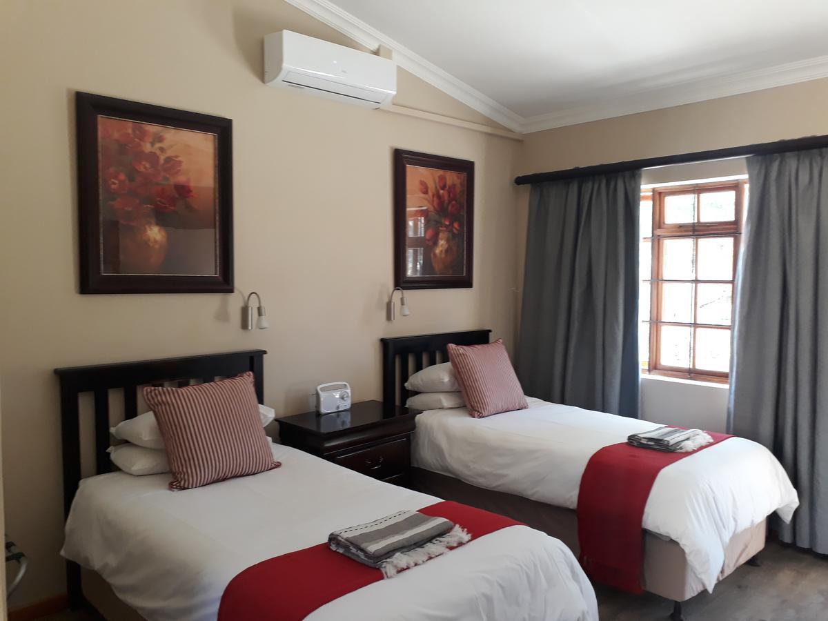 17 On Bird Guest House Beaufort West Dış mekan fotoğraf