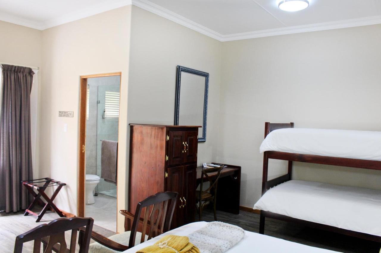 17 On Bird Guest House Beaufort West Dış mekan fotoğraf